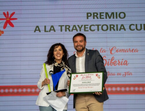 DÍA DE PREMIOS Y RECONOCIMIENTOS PARA NAVALVILLAR DE PELA EN EL DÍA DE LA COMARCA